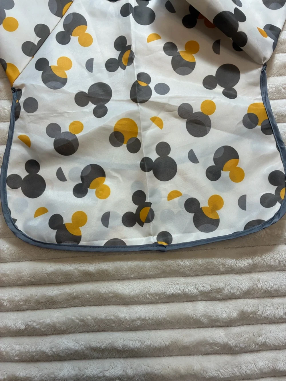 Disney Baby Mickey Mouse Reversible Smock Bib ❤️🖤